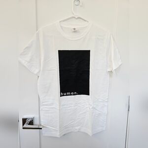 White and black graphic Tee size S unisex shirt